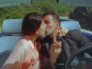 Kareena kapoor swell necking scene 4k, hd x nominale film e0 | youporn