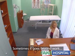 Fakehospital novo enfermeira leva duplo ejaculação a partir de barulhento dr.