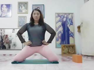 Tight Yoga Pant1: Yoga Tights HD xxx movie show dd