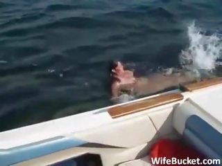 Amateur fuck on a yacht
